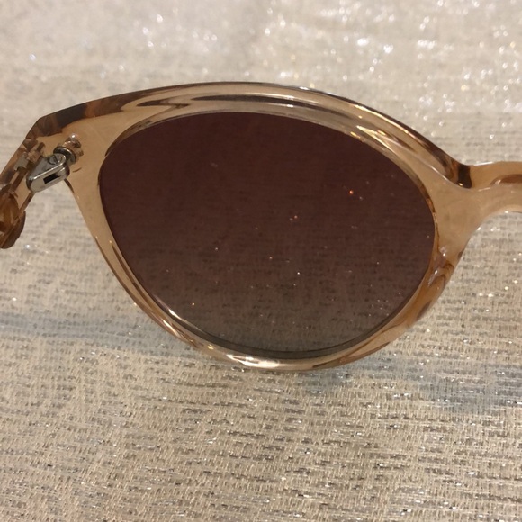 Polarized Sunglasses 100% UVA/UVB Protection Oversized Transparent Pink Frames - Picture 13 of 14